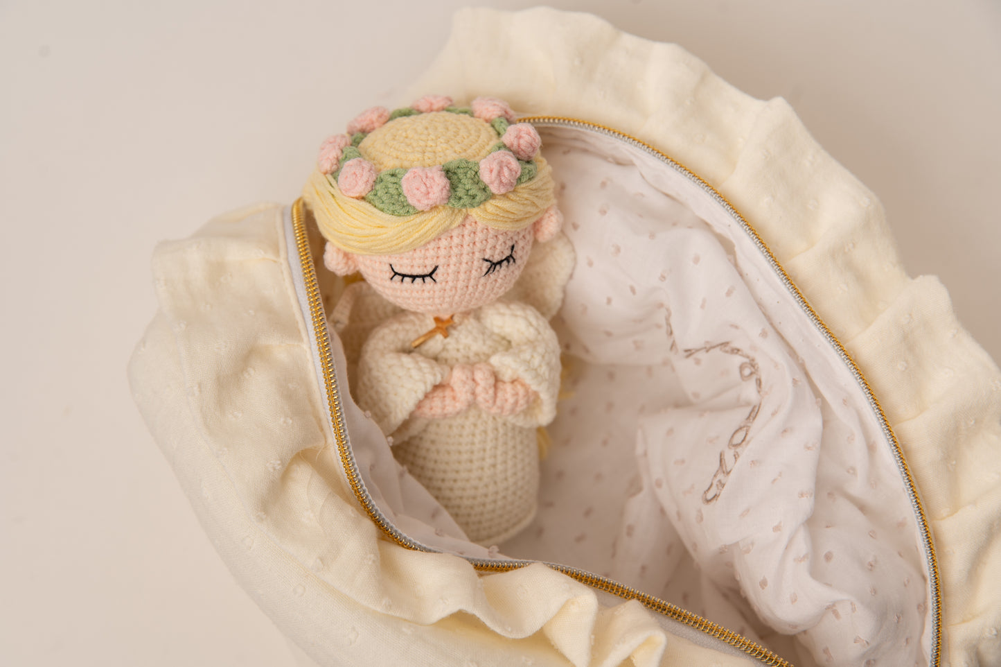 Pack Especial Comunión: Neceser Personalizado + Muñeca de Comunión