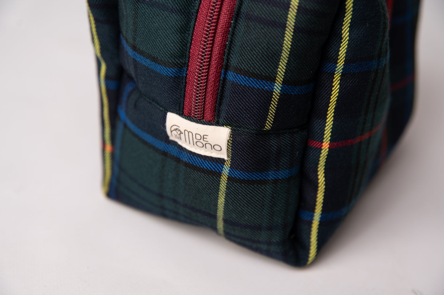 Neceser Tartán Azul Marino y Granate