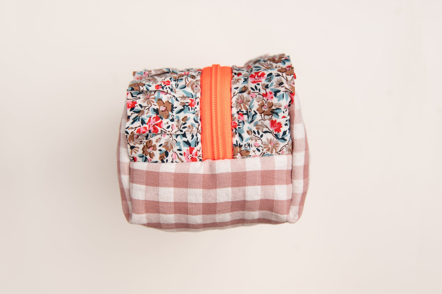 Estuche Vichy Volantes Rosa