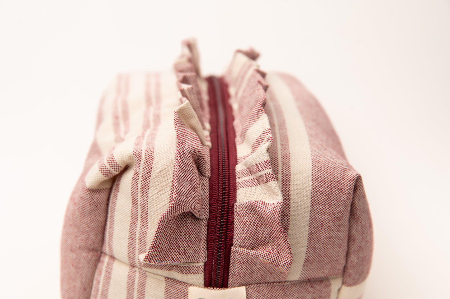 Neceser Rayas Anchas Volantes Mdm 11009 Granate