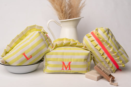 Neceser Rayas Anchas Volantes Mdm 11006 Amarillo