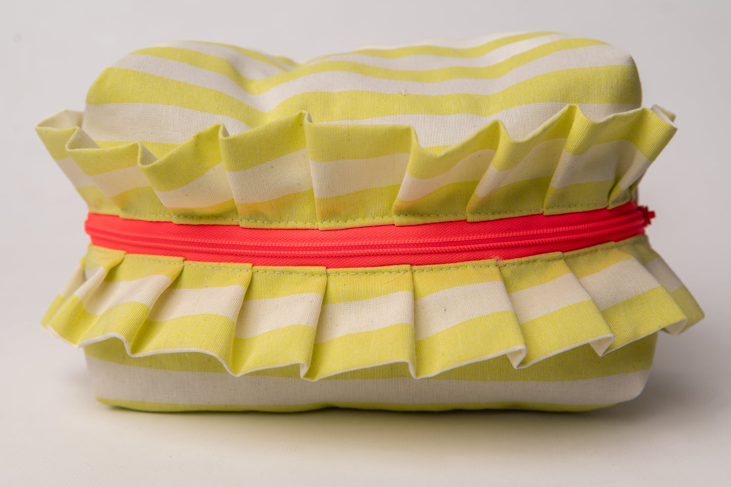 Neceser Rayas Anchas Volantes Mdm 11006 Amarillo