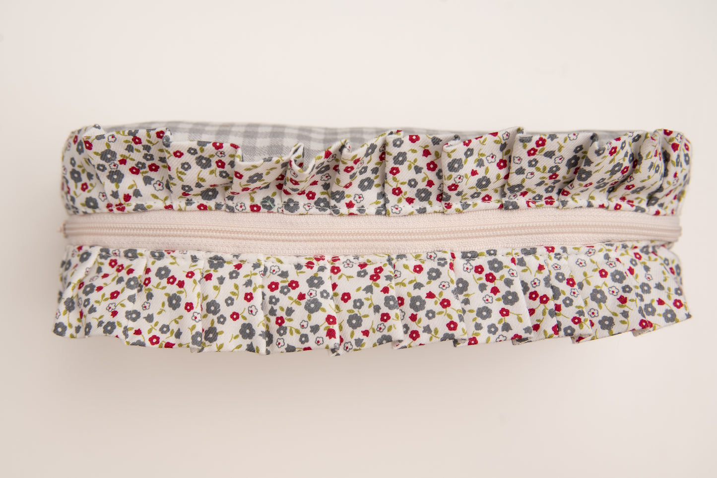 Estuche Vichy Volantes Gris