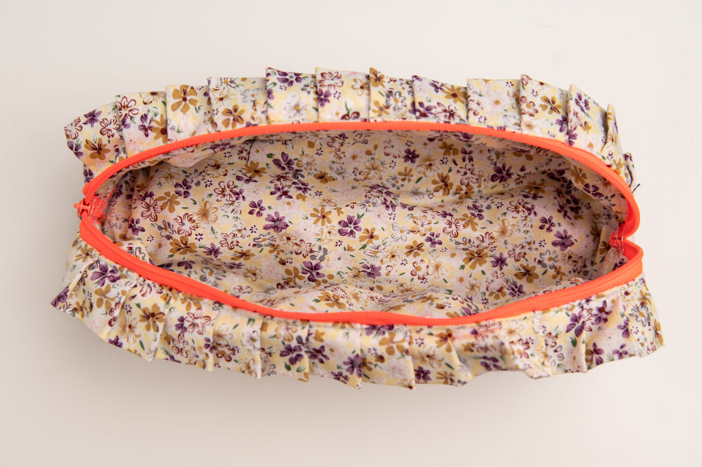 Estuche Vichy Volantes Granate & Naranja Neón