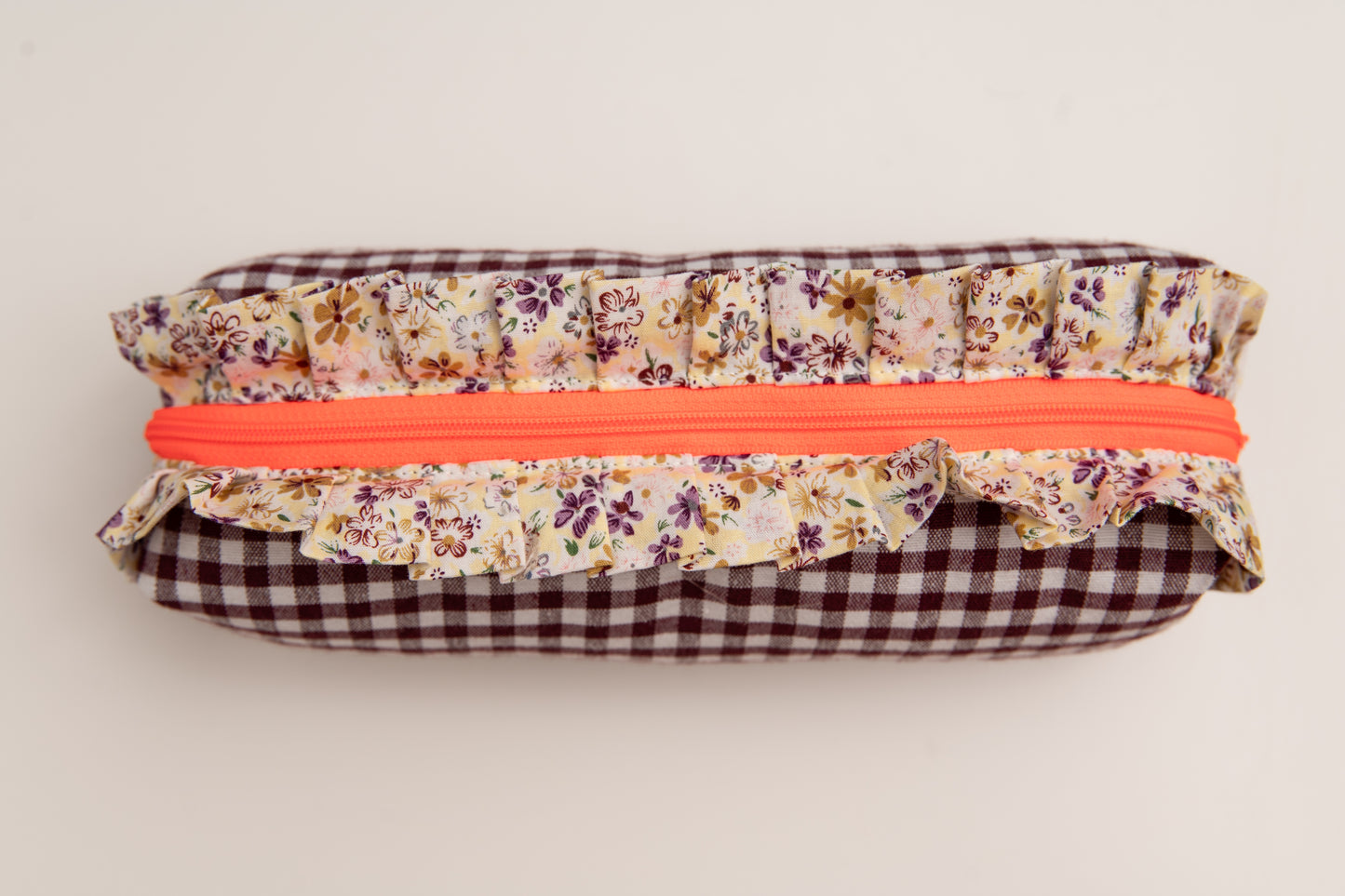 Estuche Vichy Volantes Granate & Naranja Neón